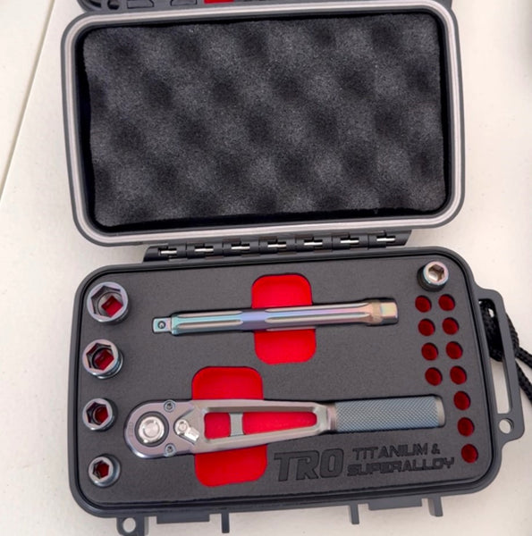 Load image into Gallery viewer, 1/4" Drive Titanium Ratchet & Socket Set w/ Superalloy Socket/Extension (PREORDER)