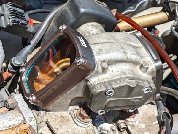 Load image into Gallery viewer, Ducati Clear Valve Cover