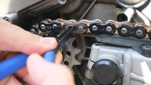 Titanium "Jaws" 520 Master Link Clip (Gold Tiodize Available Only)