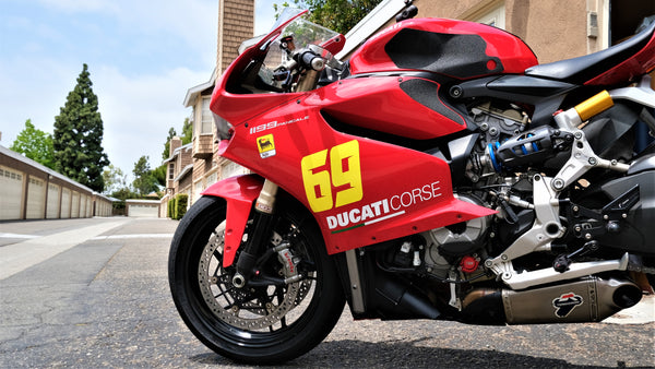 Load image into Gallery viewer, 899/959/1199/1299/V2 Oil Filter Cover