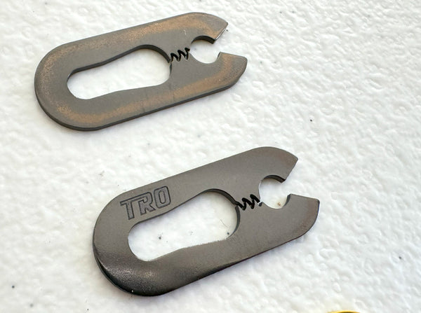 Load image into Gallery viewer, DLC coated Titanium 520 Motorcycle Chain Master Link clip
