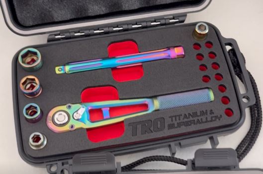 Muat gambar ke penampil Galeri, 1/4&quot; Drive Titanium Ratchet &amp; 4Pc Titanium Socket Set (PREORDER)
