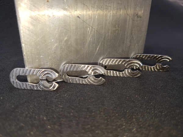 Load image into Gallery viewer, Titanium 520 Chain Master Link Clip
