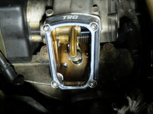 Bild in Galerie-Viewer laden, Ducati Transparenter Ventildeckel - DERZEIT NICHT AUF LAGER, ERWARTETE VERFÜGBARKEIT 3-28-2021