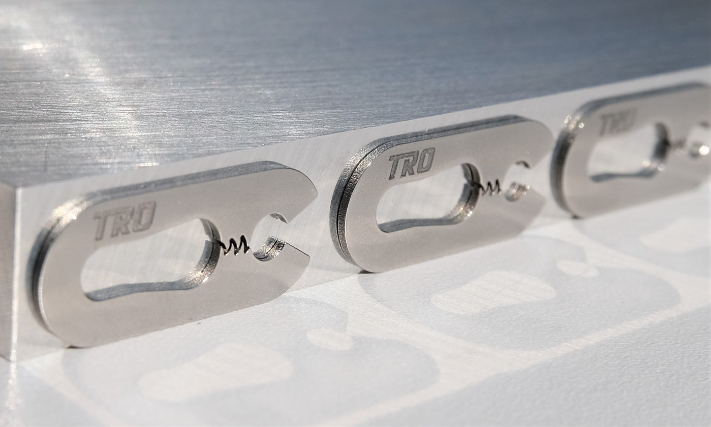 Titanium "Jaws" 520 Master Link Clip (Gold Tiodize Available Only)