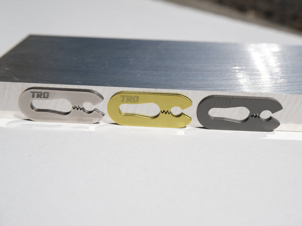 Load image into Gallery viewer, Titanium &quot;Jaws&quot; 520 Master Link Clip (Gold Tiodize Available Only)
