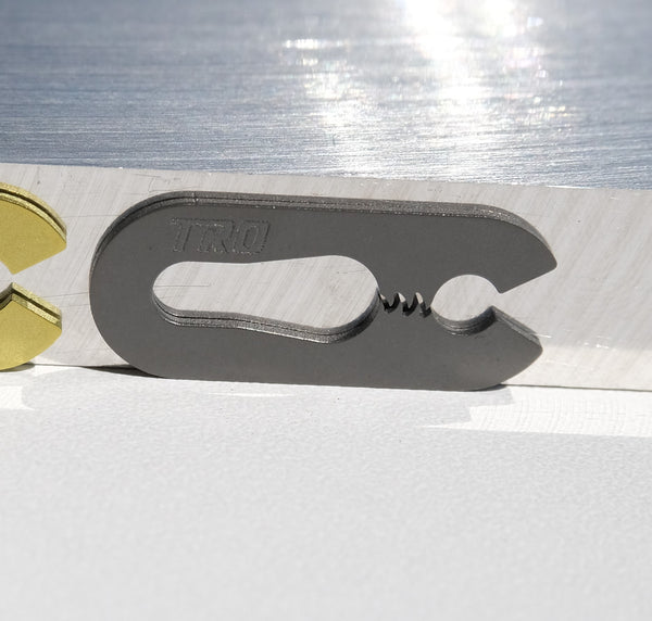 Load image into Gallery viewer, Titanium &quot;Jaws&quot; 520 Master Link Clip (Gold Tiodize Available Only)
